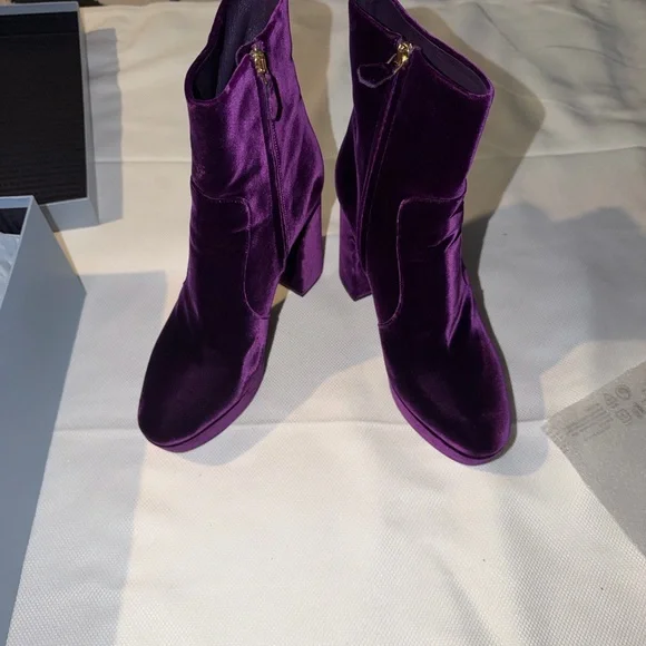 PRADA CALZATURE DONNA Platform Boots| size 40.5 | Color - Mora (Purple) - Picture 11 of 17